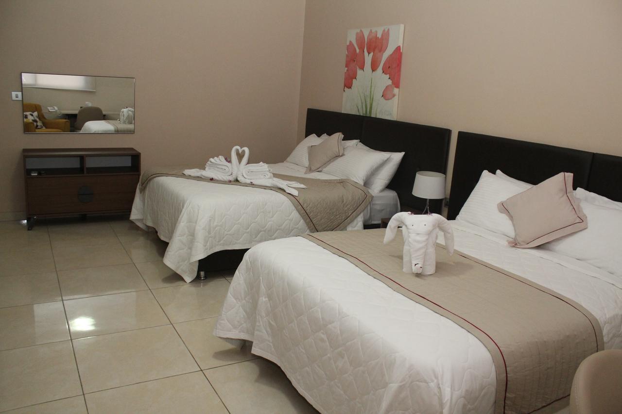 Murex Plaza Hotel & Suites Monrovia Extérieur photo